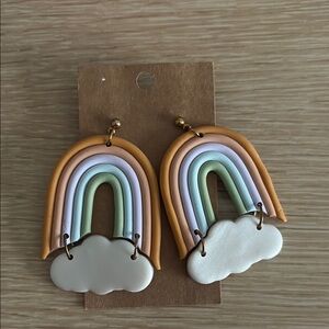 FREE GIFT WITH PURCHASE! 🌈